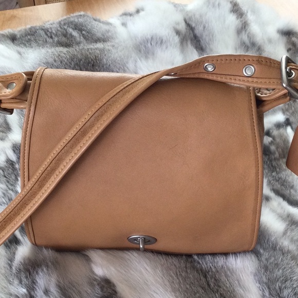 Coach Tan Crossbody Bag with Leather Material and Flap Closure - Picture 1 of 8